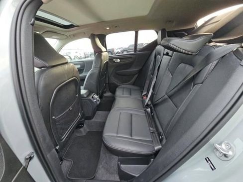 Used 2025 Volvo XC40 B5 Plus AWD/4WD image 13