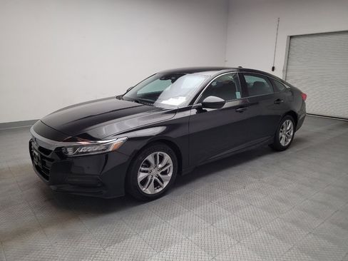 Used 2018 Honda Accord LX image 2