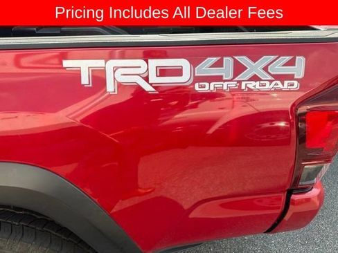 Used 2019 Toyota Tacoma TRD Off-Road w/ Technology Package AWD/4WD image 14