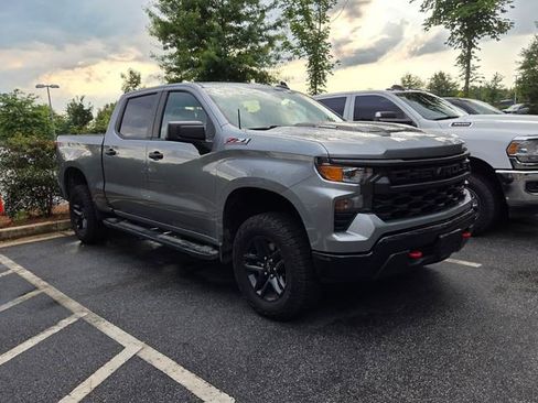 Used 2025 Chevrolet Silverado 1500 Custom Trail Boss AWD/4WD image 3