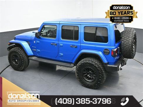 Used 2022 Jeep Wrangler Unlimited Sahara w/ Cold Weather Group image 19