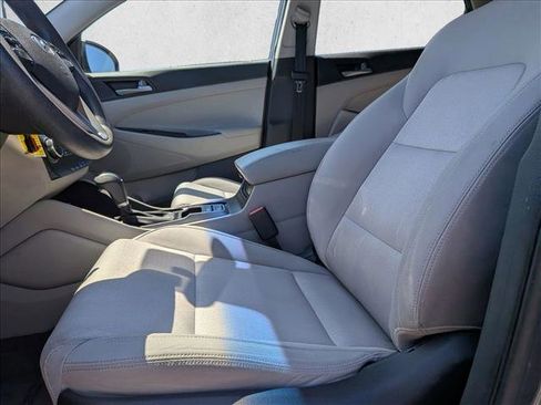 Used 2017 Hyundai Tucson SE FWD image 11