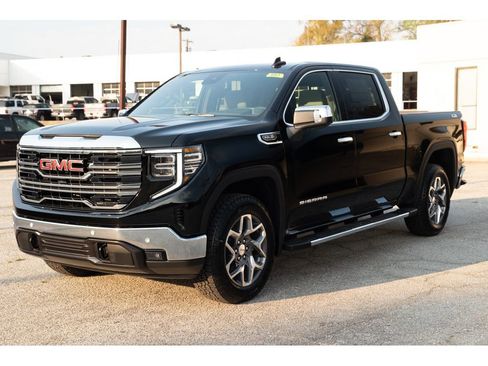 New 2026 GMC Sierra 1500 SLT w/ SLT Premium Plus Package AWD/4WD image 4