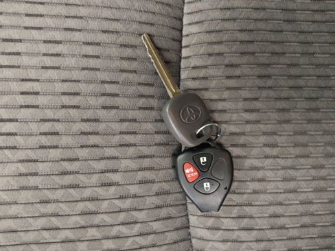 Used 2019 Toyota 4Runner SR5 image 32