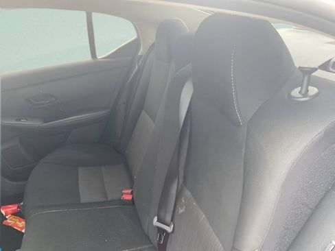 Used 2024 Nissan Sentra SV FWD image 13