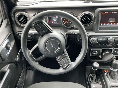 Used 2022 Jeep Wrangler Unlimited Sport AWD/4WD image 13