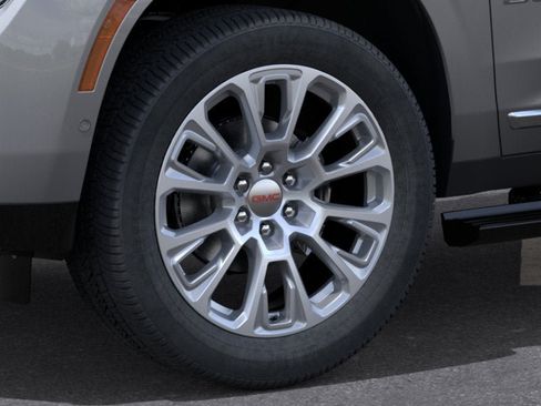 New 2026 GMC Yukon Denali w/ Denali Reserve Package AWD/4WD image 9