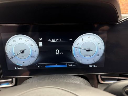 Used 2024 Hyundai Elantra SEL image 15