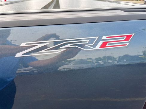 Certified 2020 Chevrolet Colorado ZR2 w/ LPO, Premium Interior Package image 7