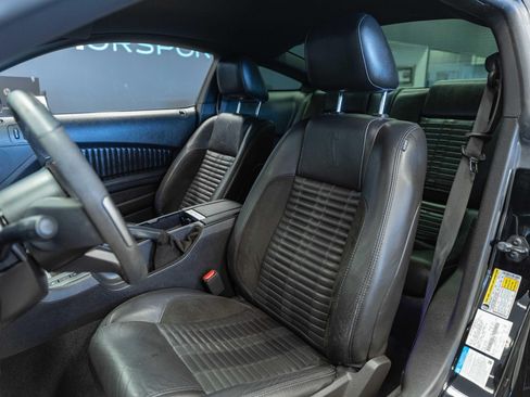Used 2010 Ford Mustang Shelby GT500 RWD image 10