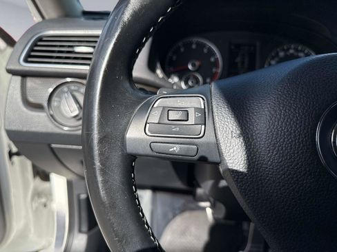 Used 2015 Volkswagen Passat 1.8T Sport image 29