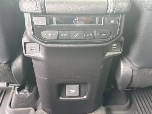 Certified 2026 Toyota Grand Highlander FWD image 19