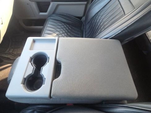 Used 2016 Ford F150 XLT w/ Equipment Group 302A Luxury image 33