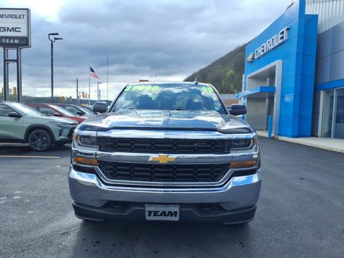 Used 2019 Chevrolet Silverado 1500 LT AWD/4WD image 2
