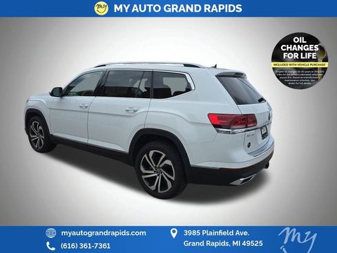 Used 2021 Volkswagen Atlas SEL Premium image 10