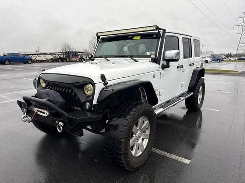 Used 2016 Jeep Wrangler Unlimited Sahara w/ Dual Top Group image 3