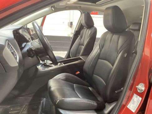 Used 2018 MAZDA MAZDA3 Touring image 11