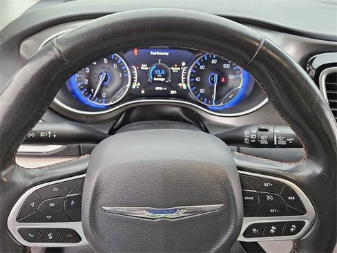 Used 2020 Chrysler Pacifica Touring-L Plus w/ Advanced Safetytec Group image 25