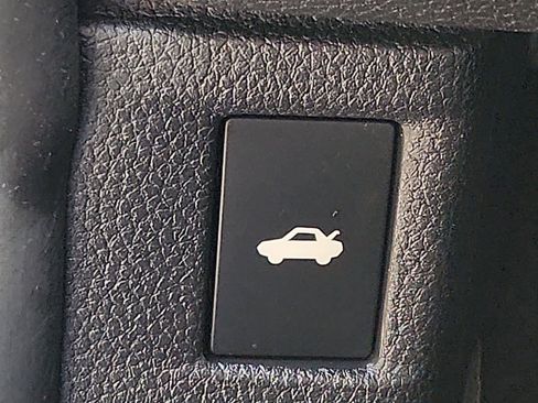 Used 2024 Honda Accord EX image 27