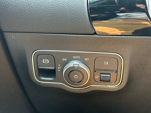 Certified 2023 Mercedes-Benz GLA 250 4MATIC image 25