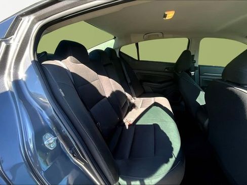 Used 2025 Nissan Altima 2.5 S image 17