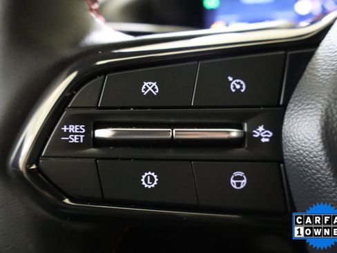 Used 2025 Chevrolet Traverse RS image 28