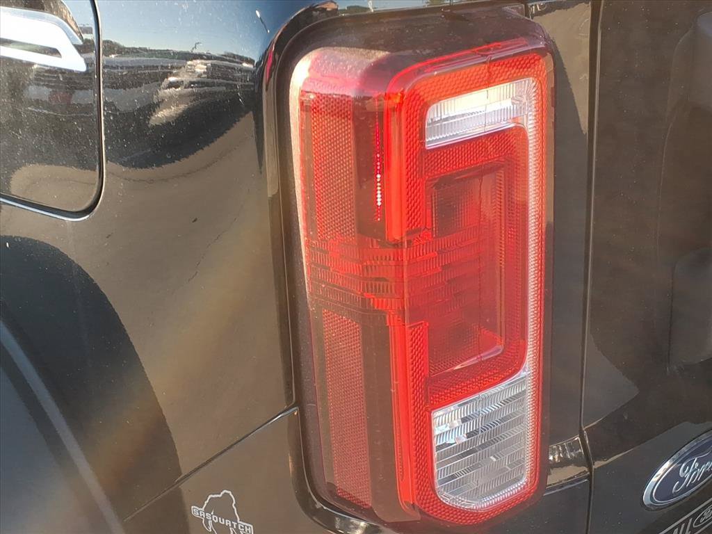 Used 2025 Ford Bronco Heritage Edition AWD/4WD image 12
