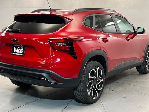 New 2026 Chevrolet Trax RS w/ Driver Confidence Package FWD image 6