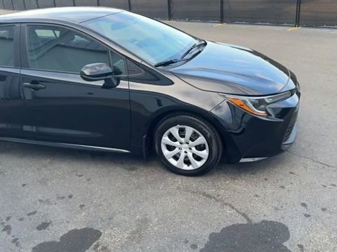 Used 2025 Toyota Corolla LE FWD image 18