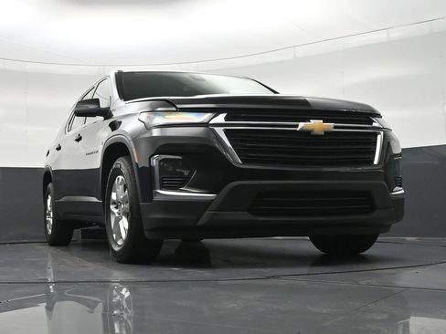 Used 2022 Chevrolet Traverse LS FWD image 27