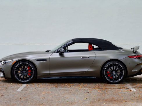 Used 2022 Mercedes-Benz SL 55 AMG 4MATIC image 6