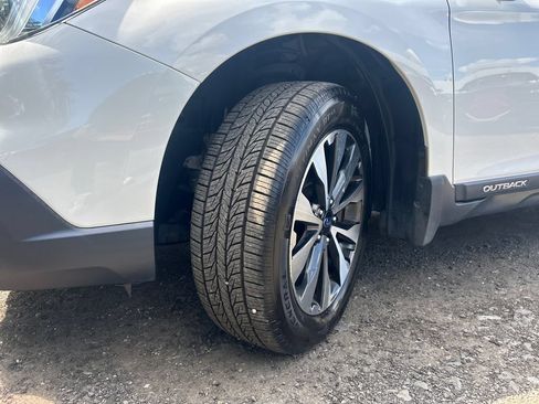 Used 2016 Subaru Outback 2.5i Limited AWD/4WD image 24