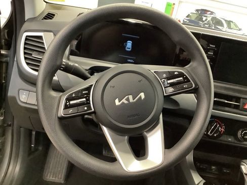 Certified 2025 Kia Seltos LX AWD/4WD image 8