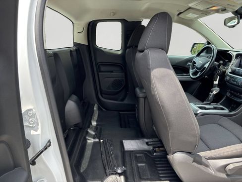 Used 2022 Chevrolet Colorado LT w/ Fleet Safety Package RWD image 13