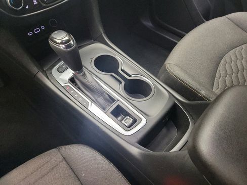 Used 2020 Chevrolet Equinox LT AWD/4WD image 26