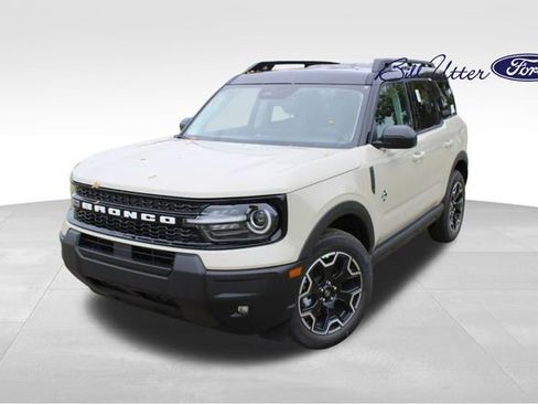 New 2025 Ford Bronco Sport Outer Banks image 1