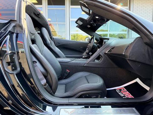 Used 2016 Chevrolet Corvette Z06 w/ 3LZ Preferred Equipment Group RWD image 44