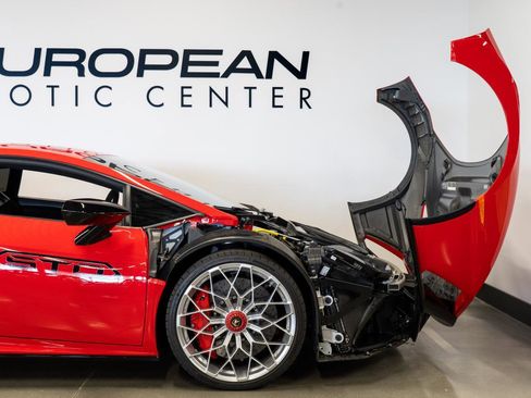 Used 2023 Lamborghini Huracan STO image 23