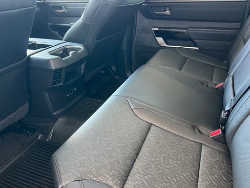 Used 2024 Toyota Tundra Limited AWD/4WD image 9