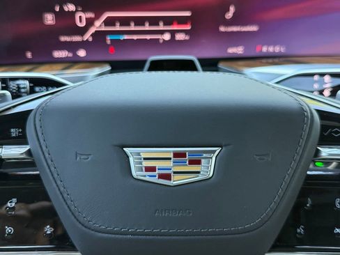 Used 2026 Cadillac Escalade Platinum Sport w/ LPO, ONYX Package AWD/4WD image 29