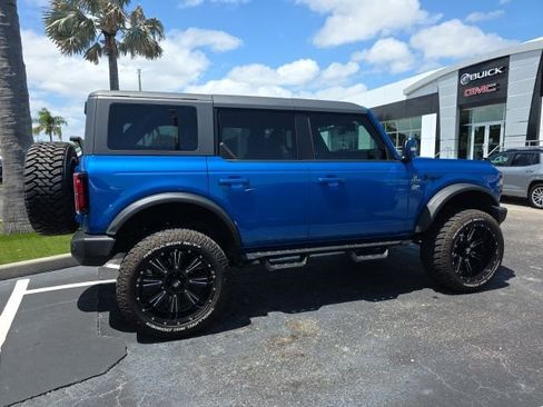 Used 2024 Ford Bronco Outer Banks image 5