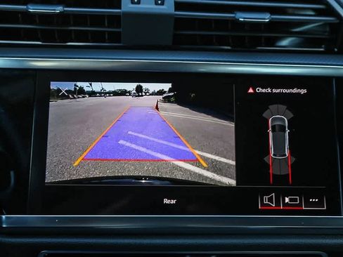 Used 2024 Audi Q3 2.0T Premium w/ Convenience Package image 23