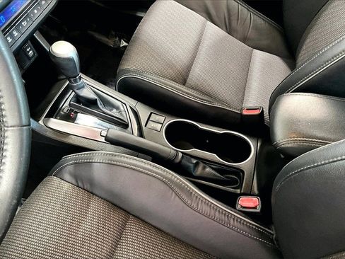 Used 2016 Toyota Corolla S image 17