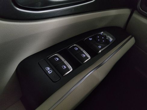 Used 2022 Kia Sorento EX w/ Panoramic Sunroof Package image 27