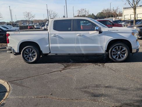 Certified 2024 Chevrolet Silverado 1500 LT image 10