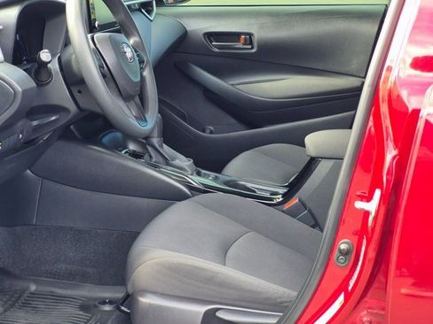 Used 2022 Toyota Corolla LE image 14