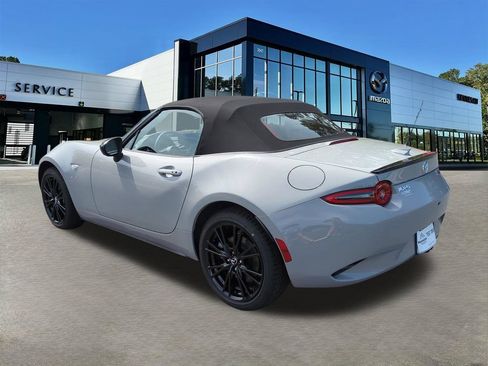 New 2026 MAZDA MX-5 Miata Club w/ Interior Package RWD image 6