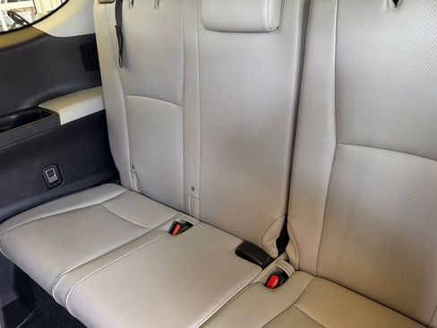 Used 2024 Toyota Grand Highlander AWD image 18