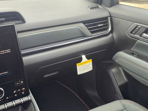 New 2026 GMC Terrain AT4 w/ Technology Package II image 16