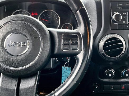 Used 2014 Jeep Wrangler Unlimited Sport w/ Power Convenience Group image 11